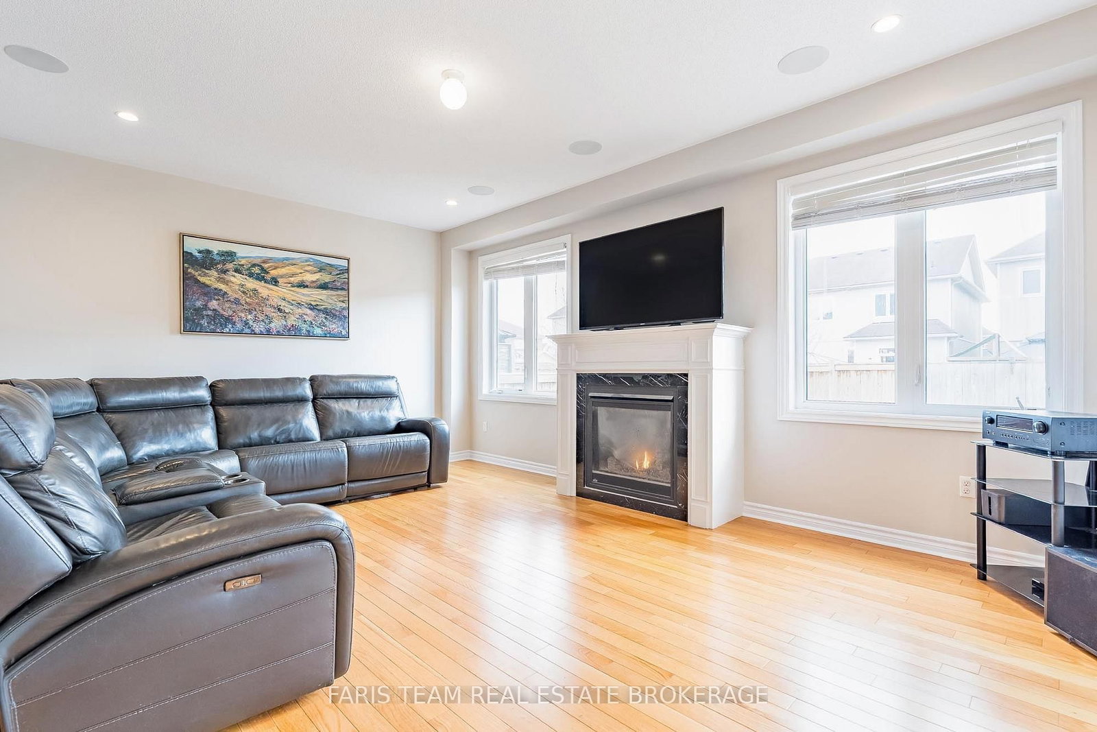 Detached House for sale at 111 Latimer Avenue, Essa, Ontario, L3W 0N1 - Angus - MLS: N13001416