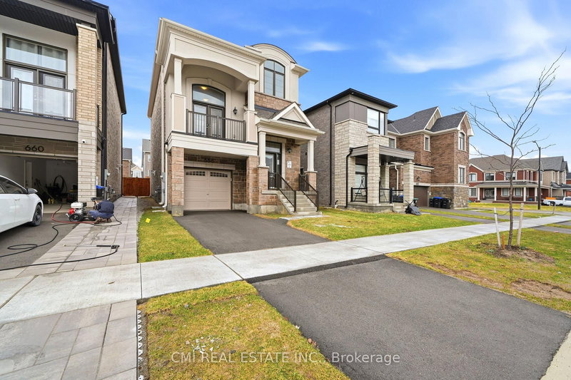 656 Newlove St, Innisfil, L9S 0R8 | Image 3