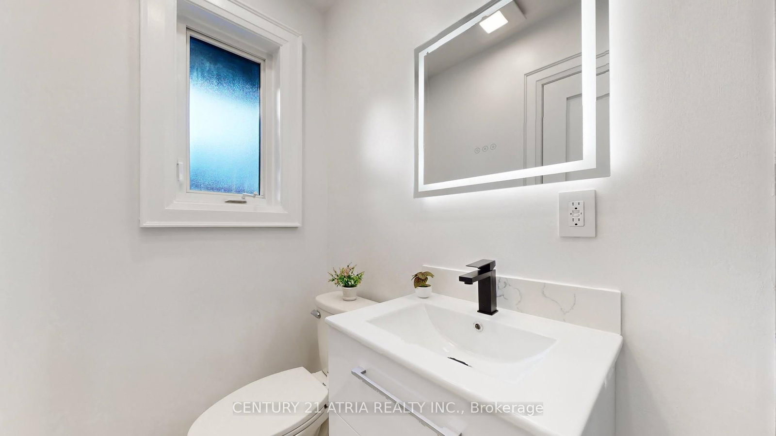 Detached House for sale at 392 Bent Crescent, Richmond Hill, Ontario, L4C 1C3 - Crosby - MLS: N13001530