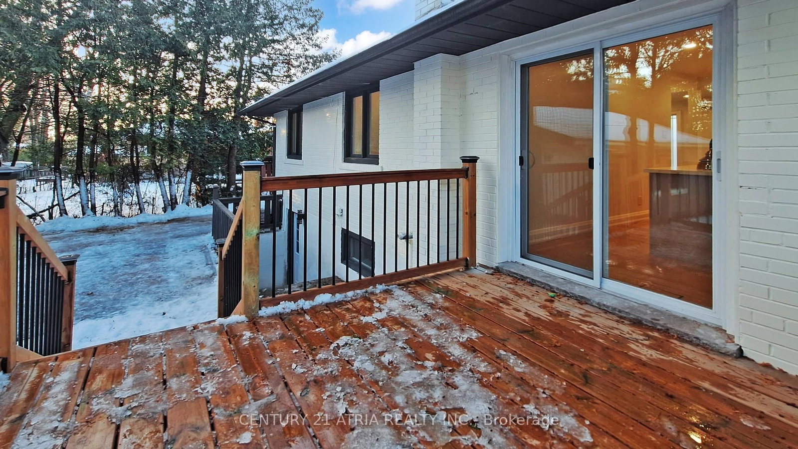 Detached House for sale at 392 Bent Crescent, Richmond Hill, Ontario, L4C 1C3 - Crosby - MLS: N13001530