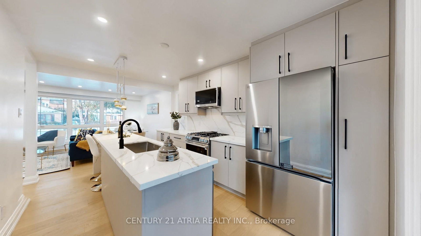 Detached House for sale at 392 Bent Crescent, Richmond Hill, Ontario, L4C 1C3 - Crosby - MLS: N13001530