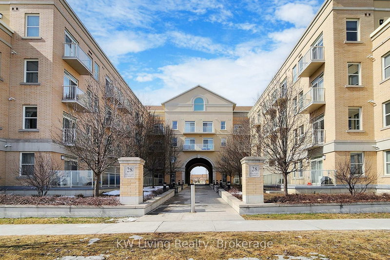 203 - 28 Prince Regent St, Markham, L6C 0V5 | Image 2