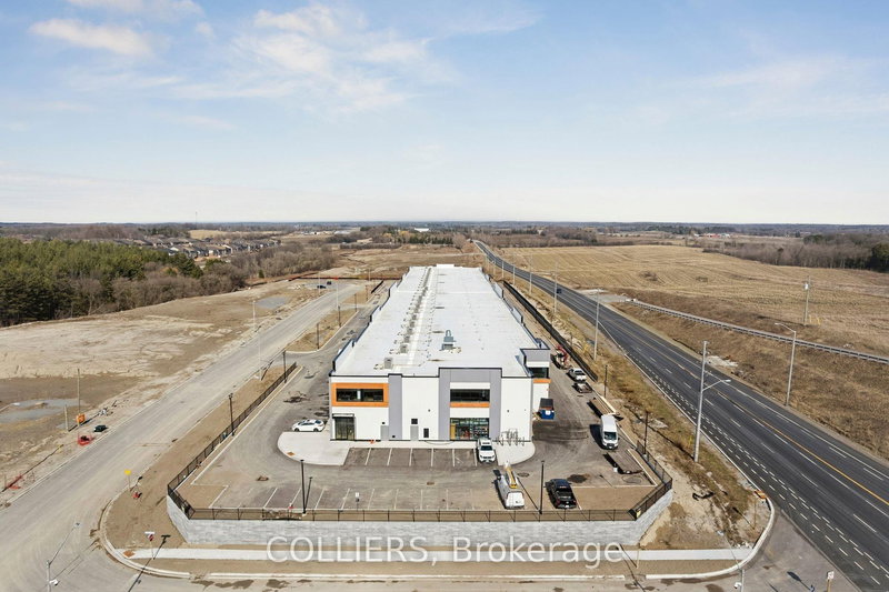 16 - 175 Melvin Robson Ave, Aurora, L4G 7B4 | Image 3