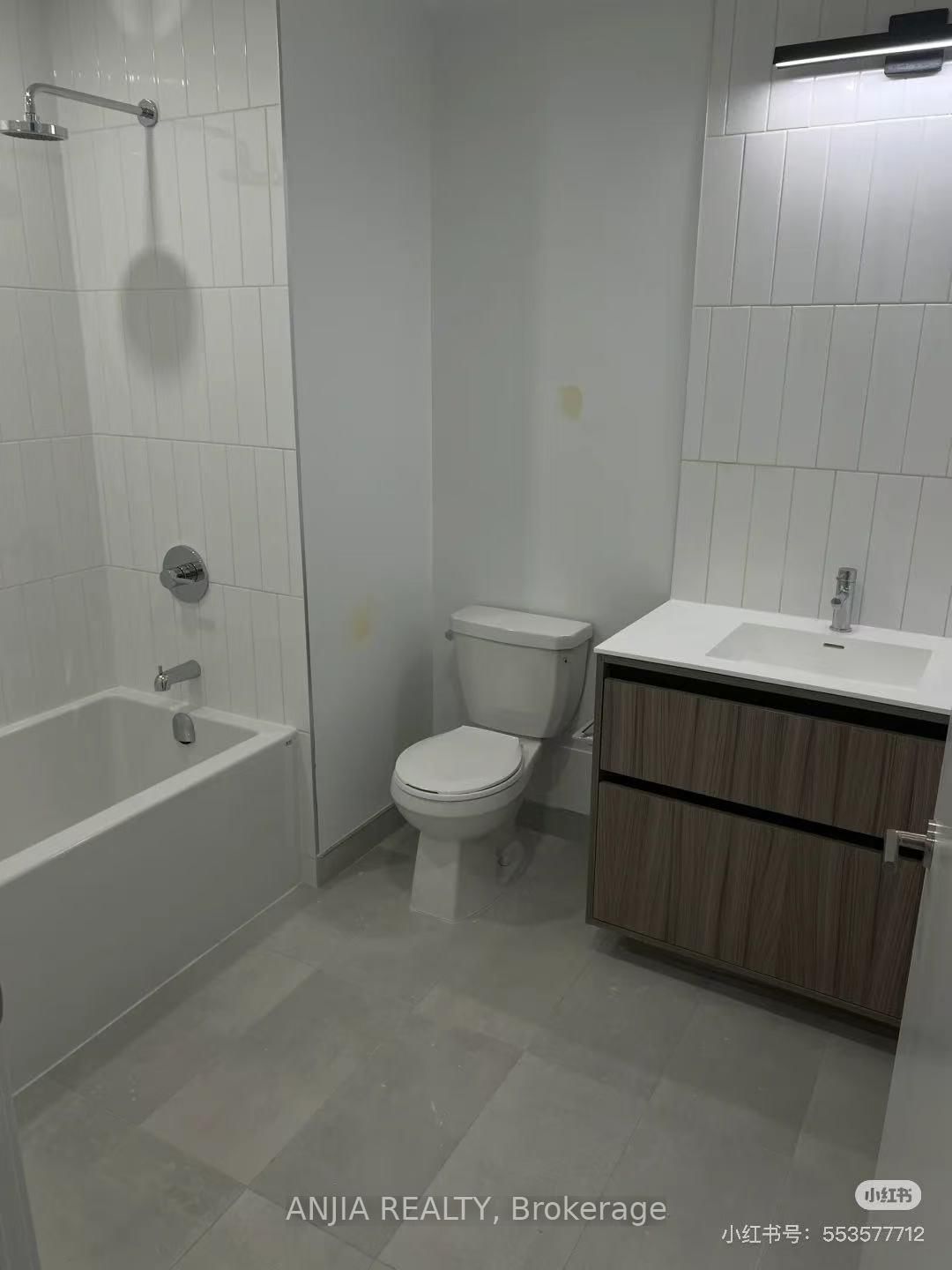 8 Beverley Glen Boulevard, Unit D420 - Photo 4