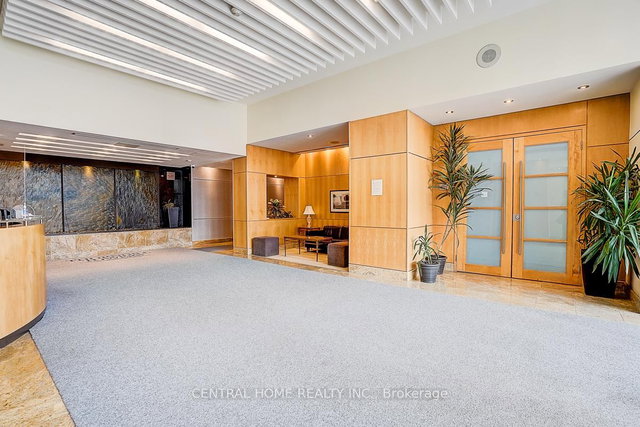 325 - 62 Suncrest Boulevard