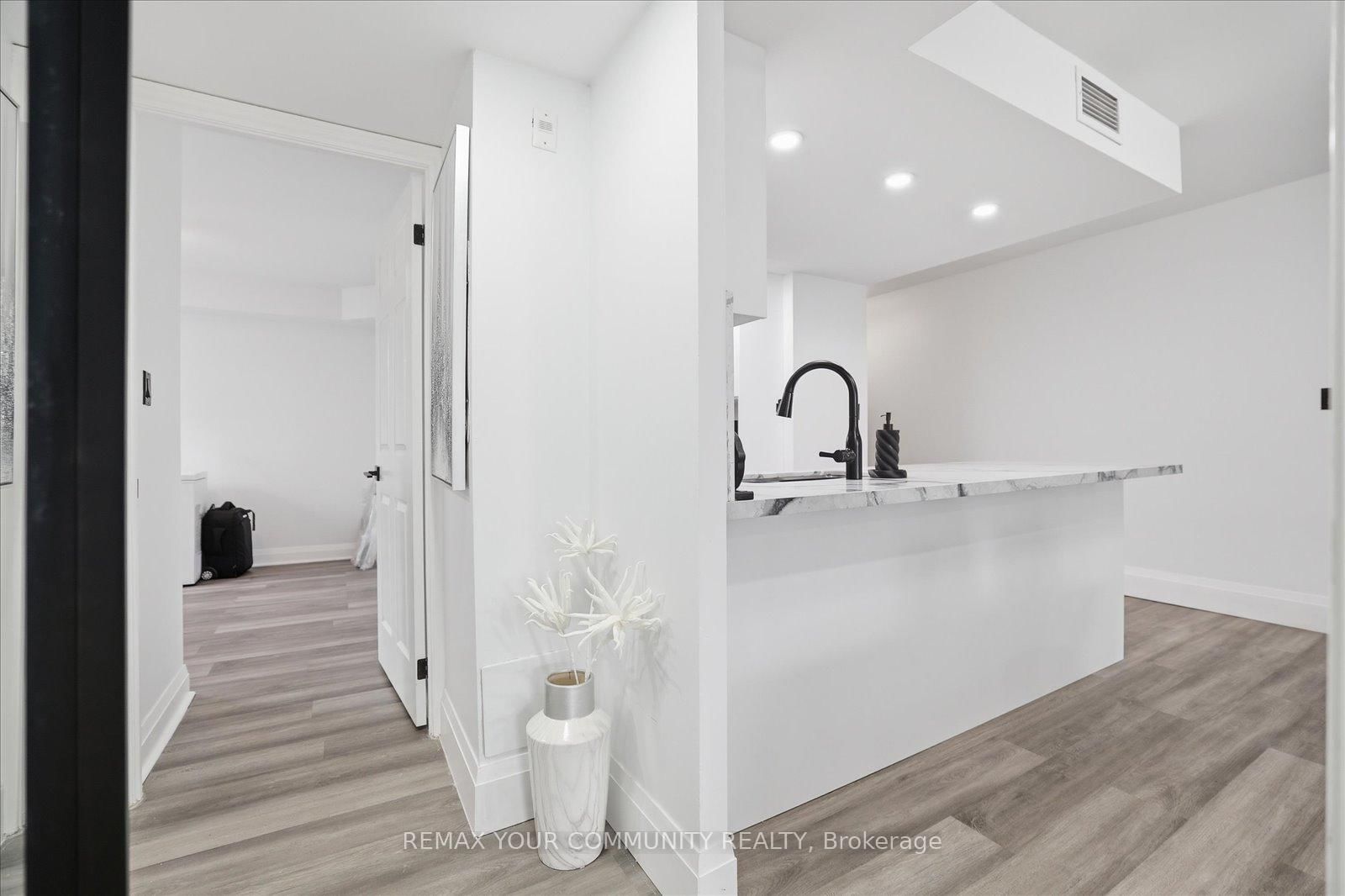 121 Woodbridge Avenue, Unit 313 - Photo 23