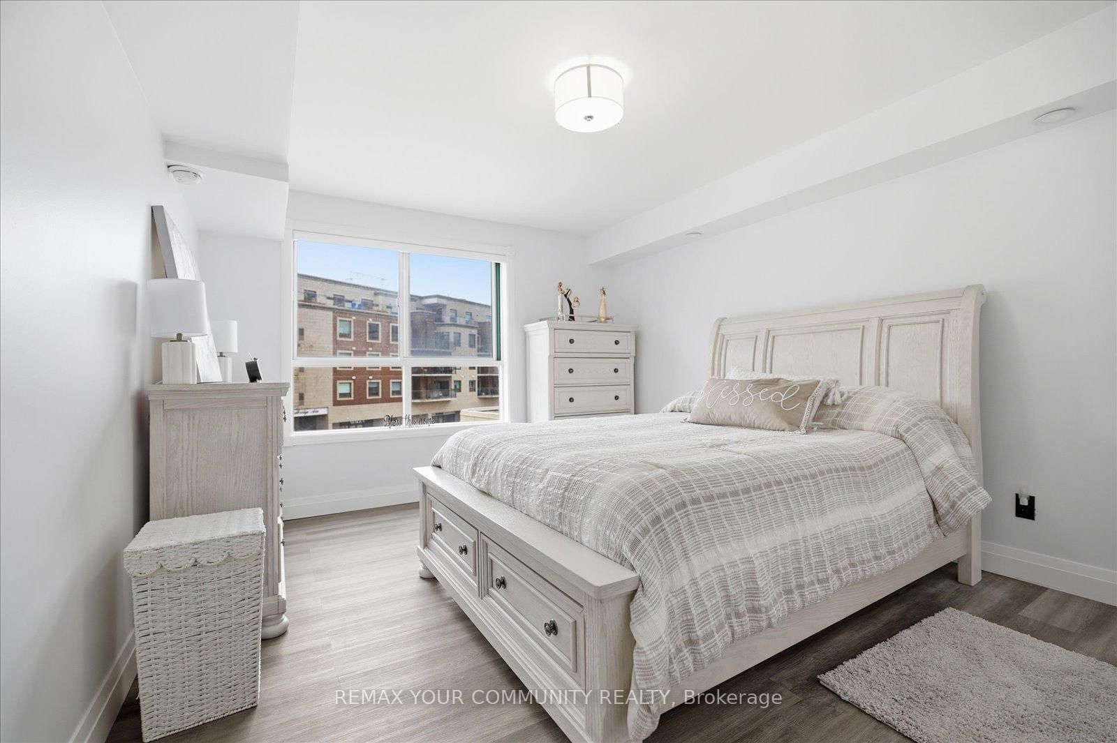 121 Woodbridge Avenue, Unit 313