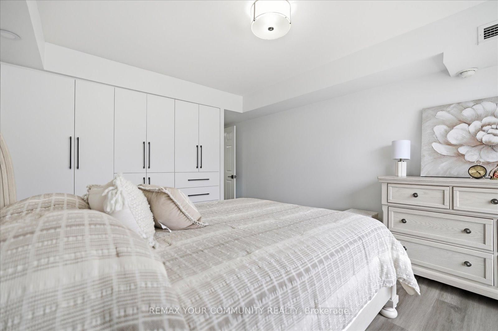 121 Woodbridge Avenue, Unit 313 - Photo 30