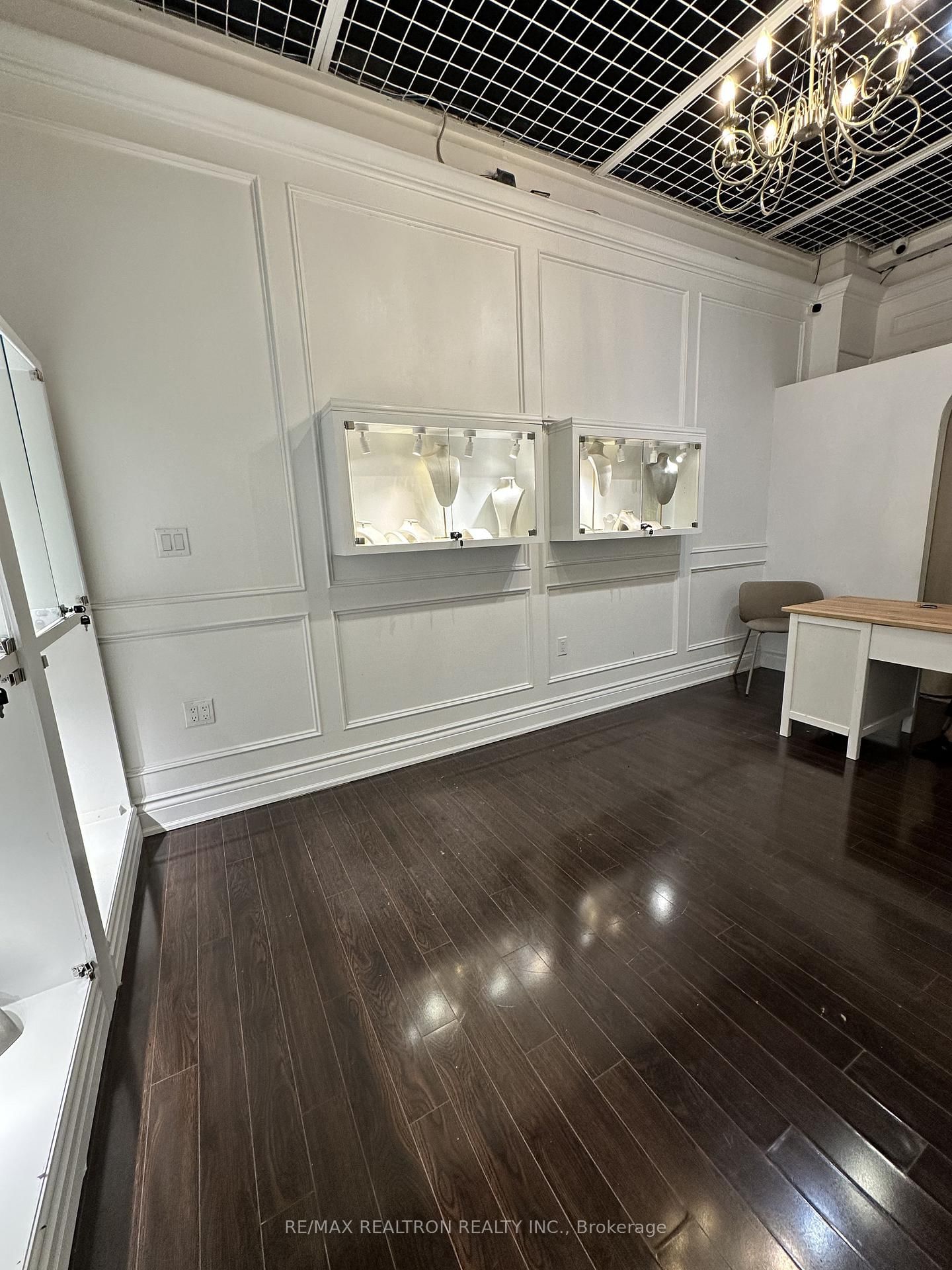 7181 Yonge Street, Unit 148 - Photo 2