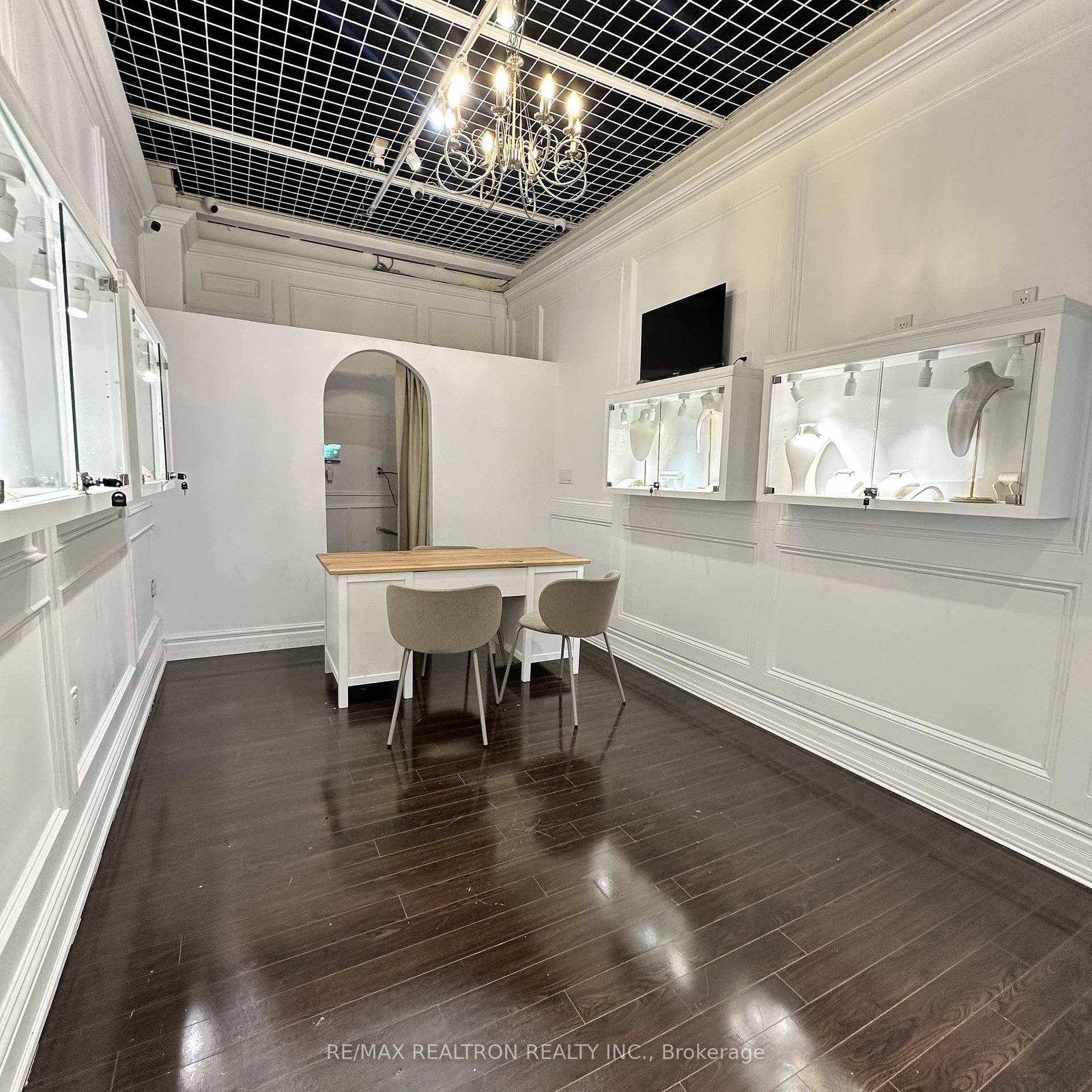 7181 Yonge Street, Unit 148 - Photo 4