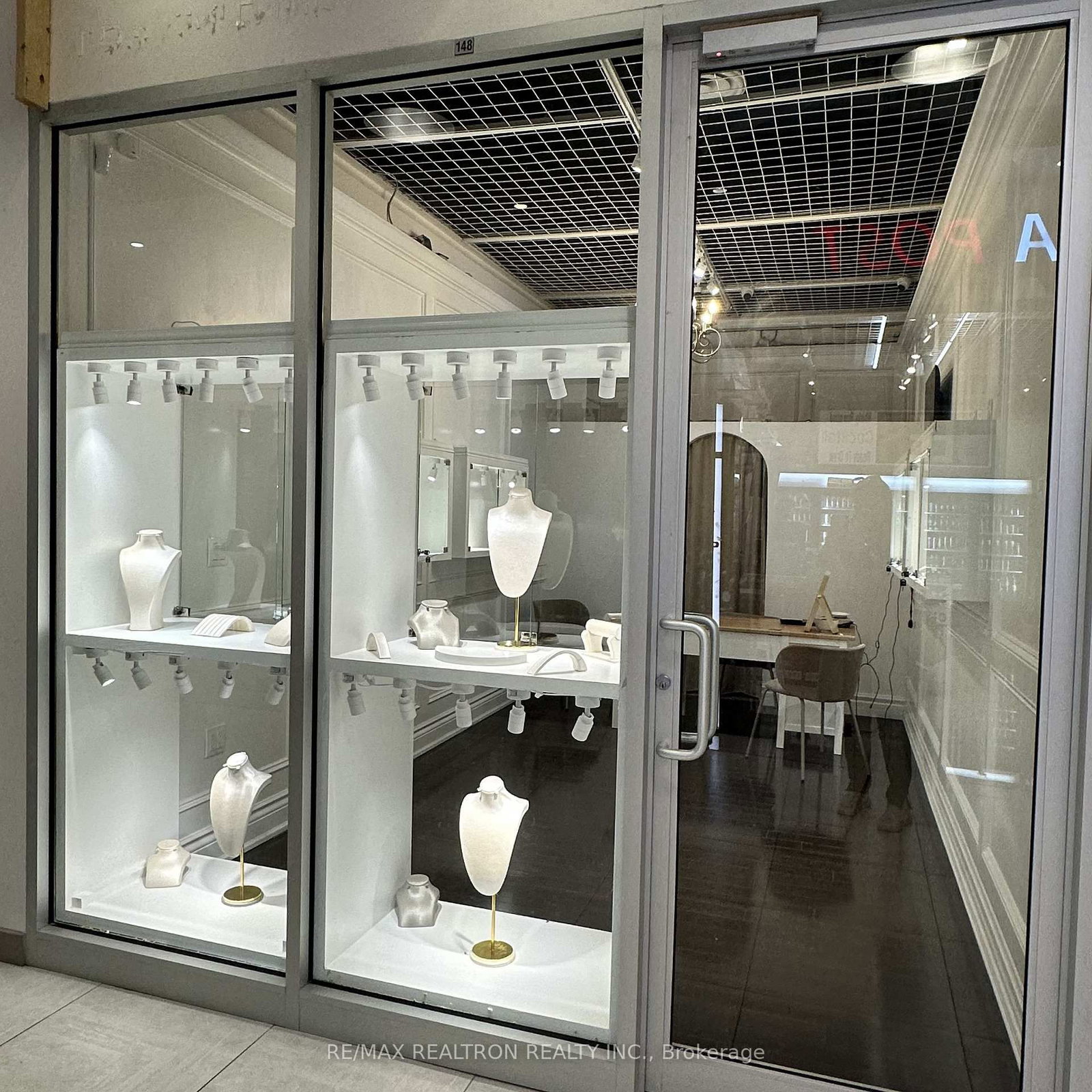 7181 Yonge Street, Unit 148 - Photo 6