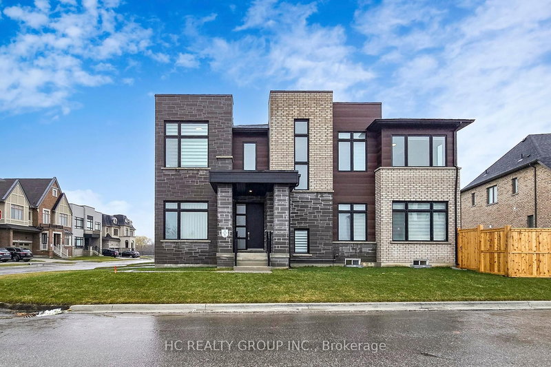 20 Harold Humphrey St, Markham, L3R 0P1 | Image 2