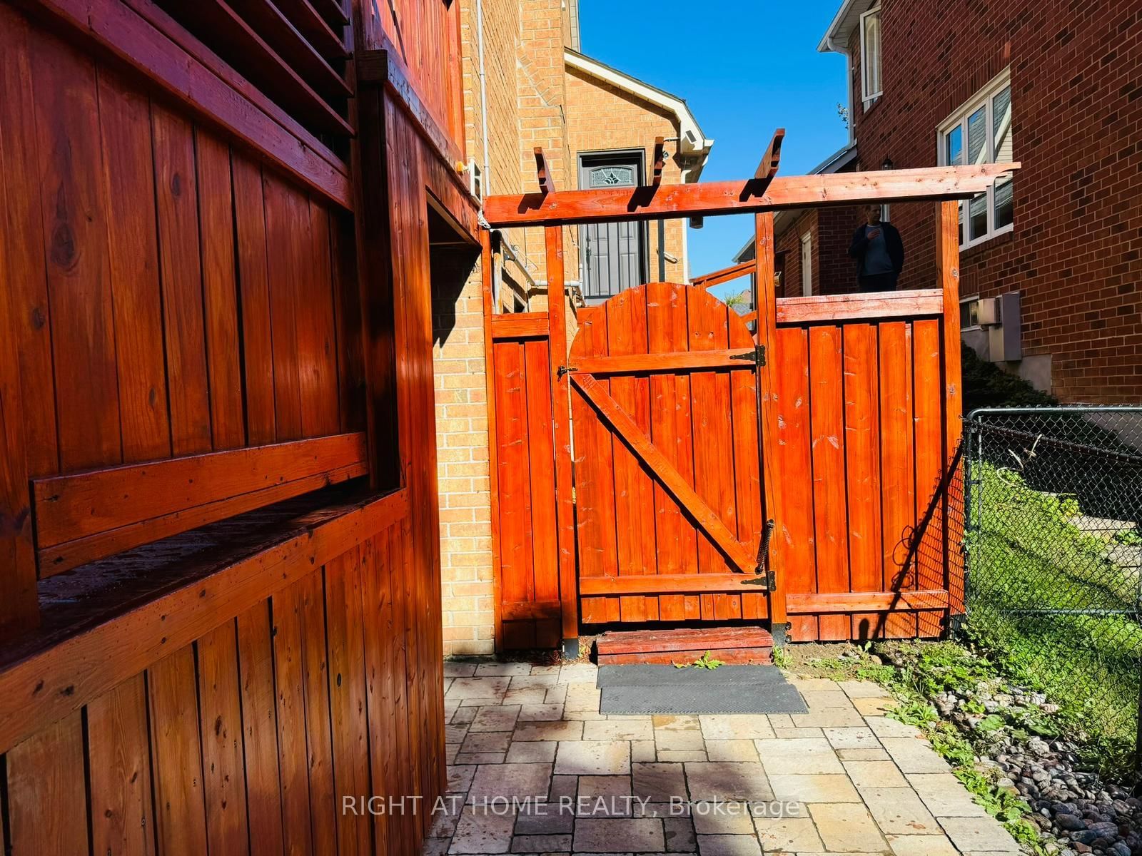 104 Peevers Crescent - Photo 28