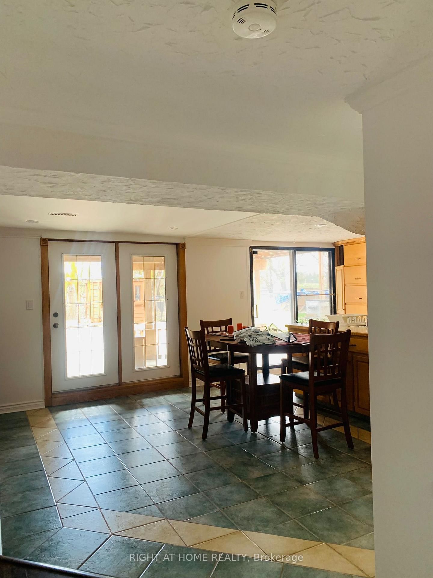 104 Peevers Crescent - Photo 7