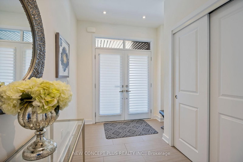 47 Dariole Dr, Richmond Hill, L4E 0Z2 | Image 3