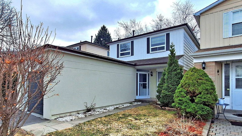 742 Beman Dr, Newmarket, L3Y 4Z2 | Image 2