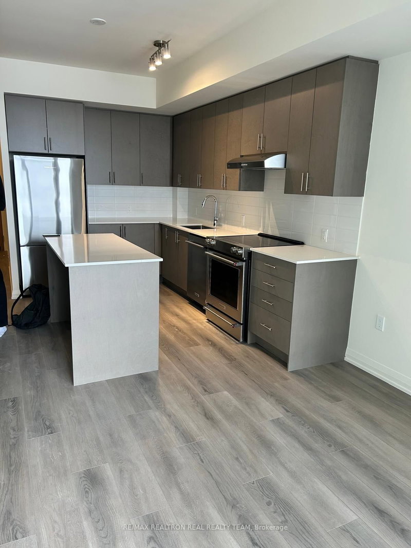 home for lease on 1211-8960 Jane Street