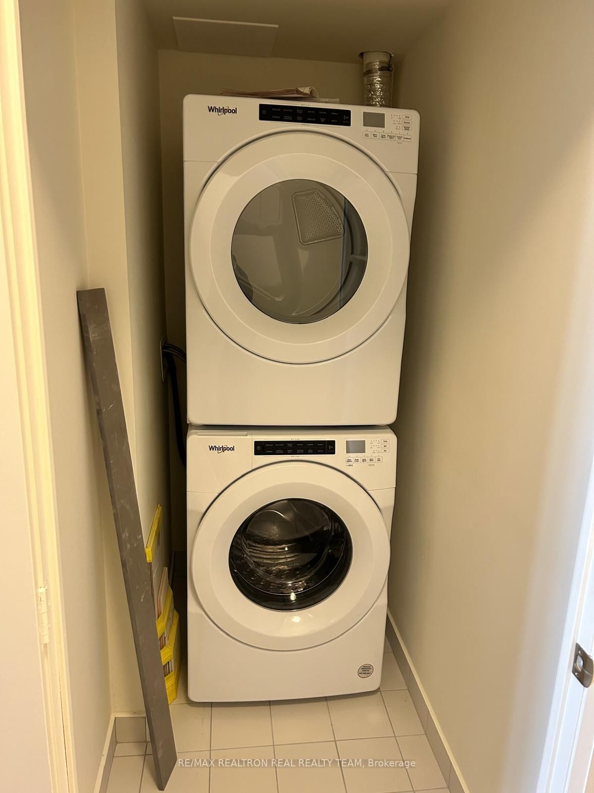 8960 Jane Street, Unit 1211 - Photo 15