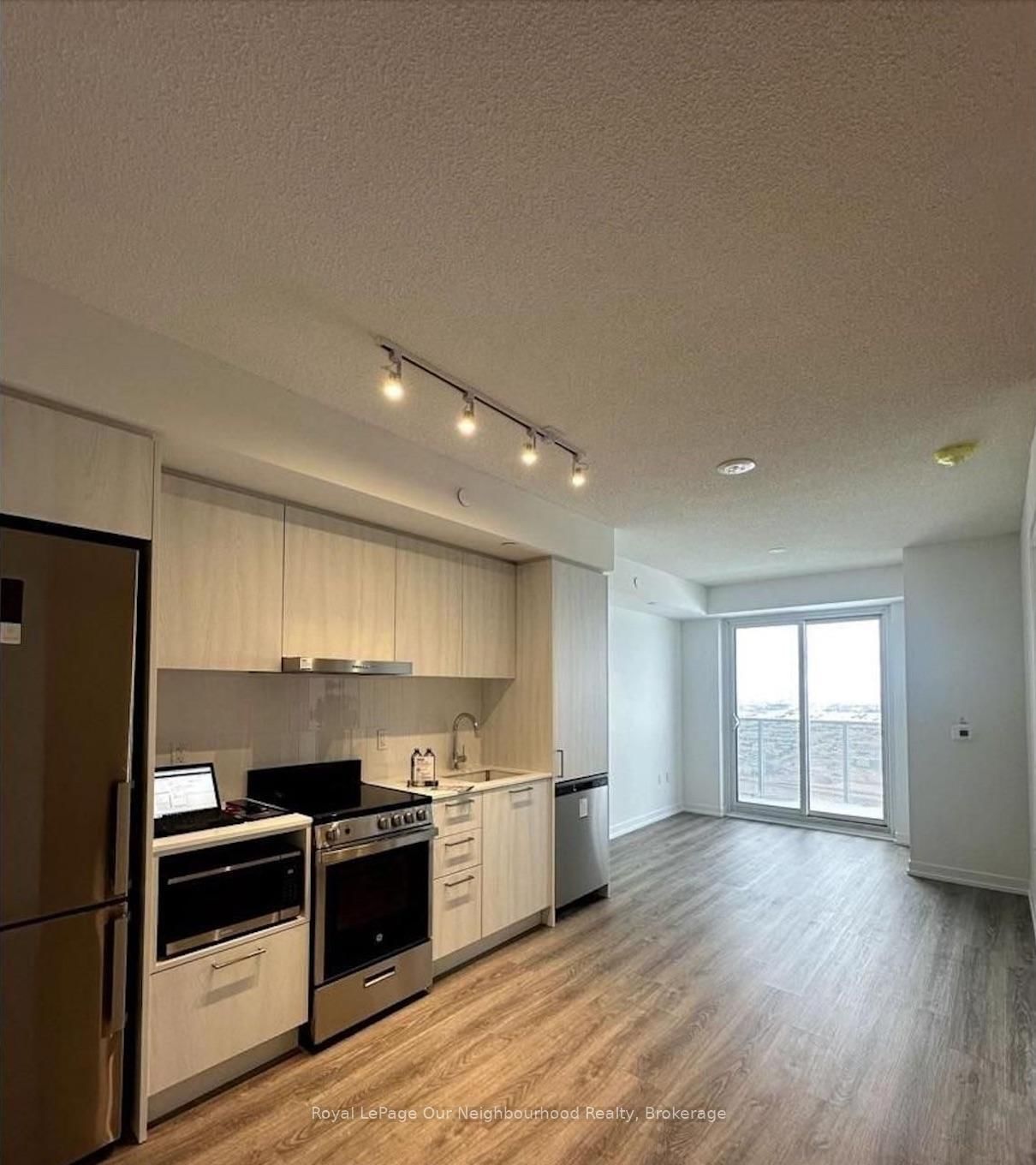 195 Commerce Street, Unit 3810 - Photo 5