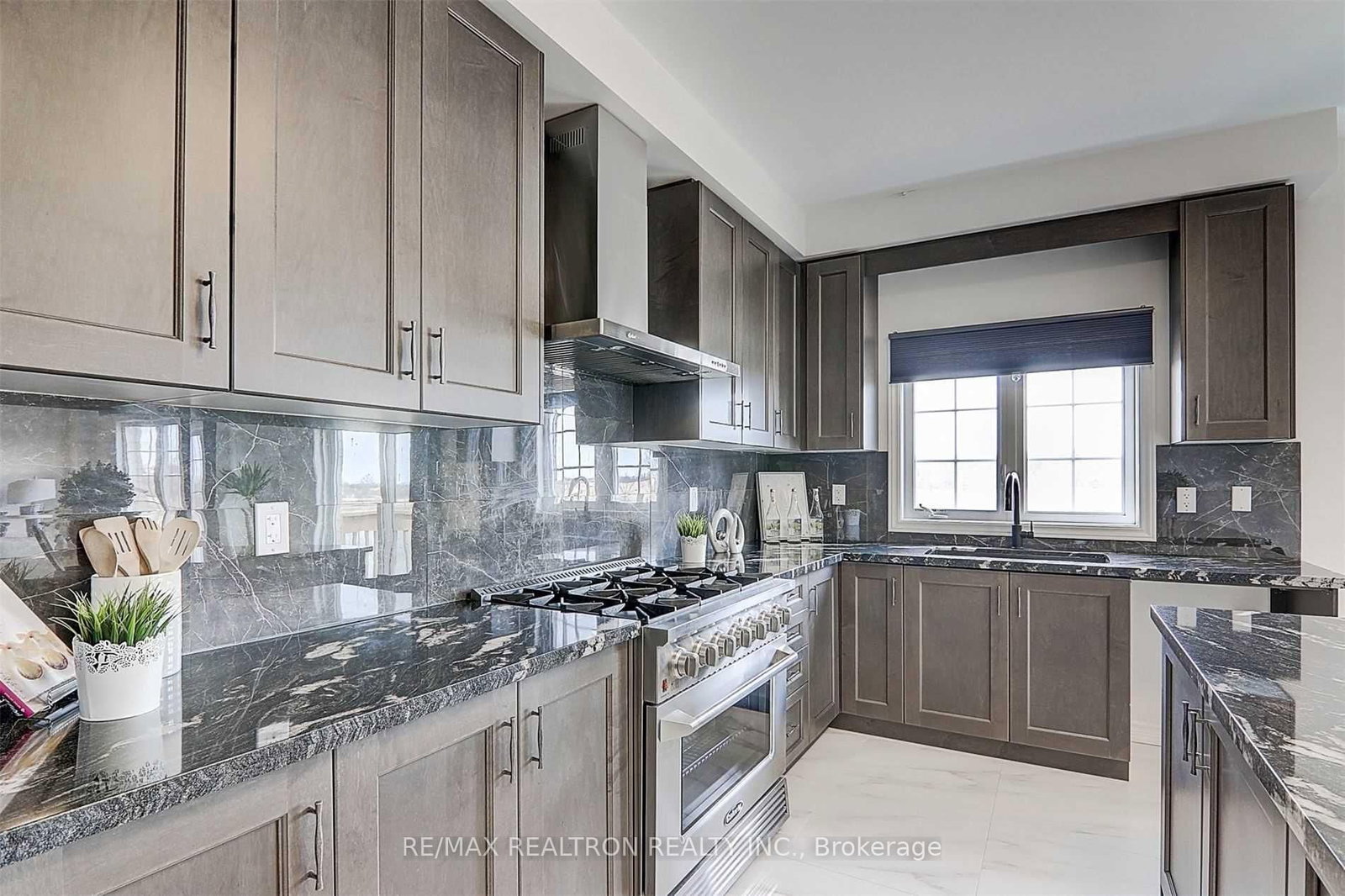 112 Connell Drive - Photo 12