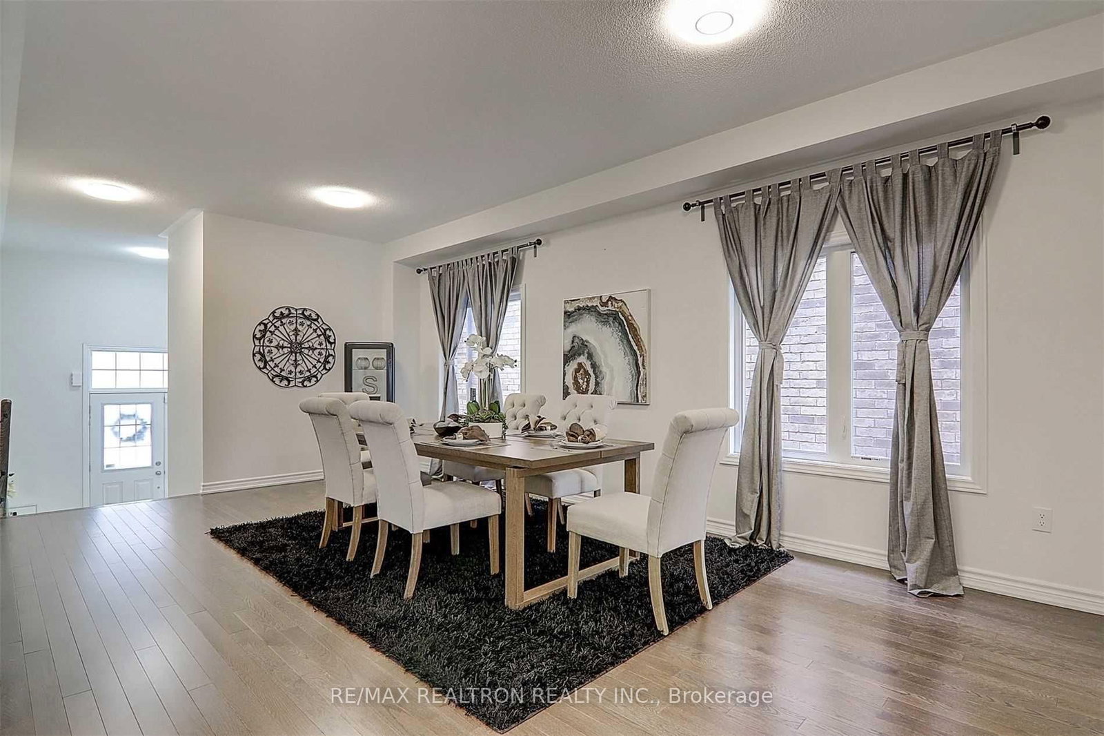 112 Connell Drive - Photo 3