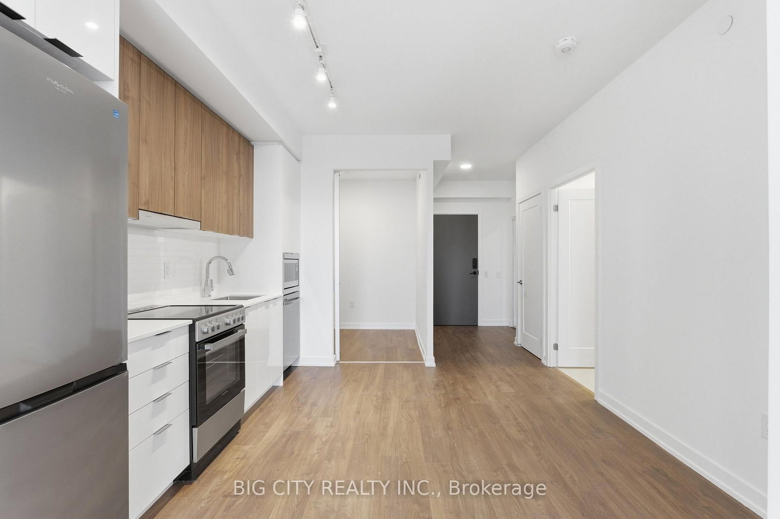 9763 Markham Road, Unit 235 - Photo 8