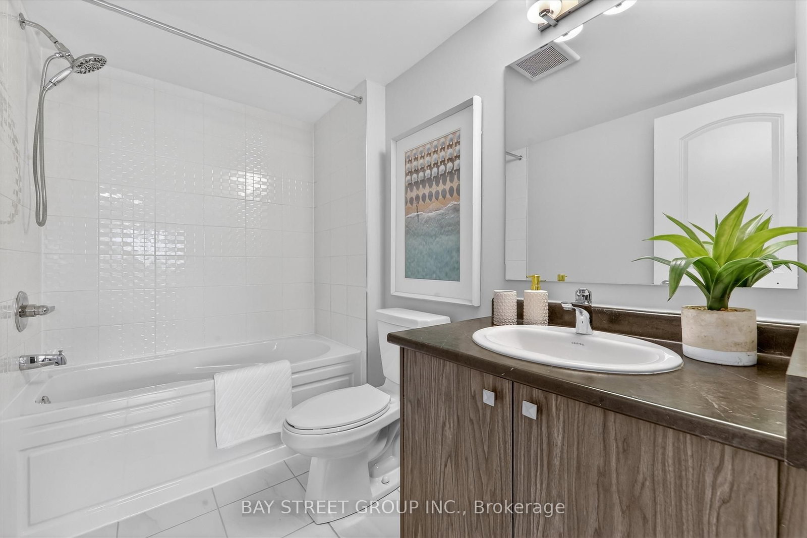 Townhouse for sale at 23 SCHMIDT Lane, Markham, Ontario, L6C 3L7 - Angus Glen - MLS: N13003382