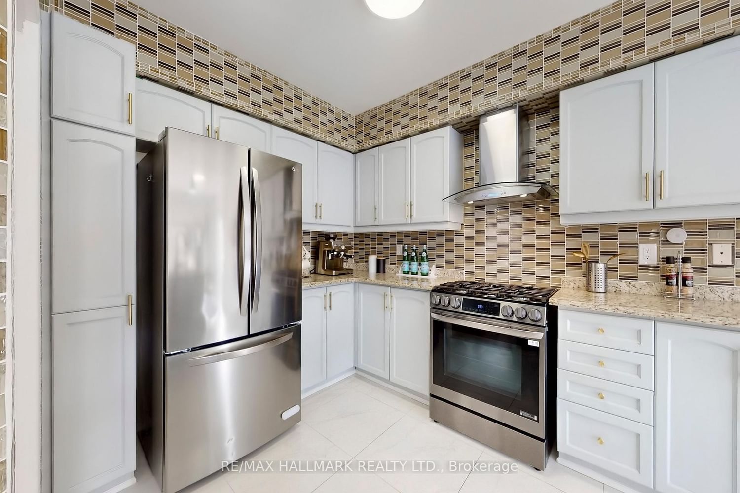 Detached House for sale at 17 Durango Drive, Richmond Hill, Ontario, L4S 2W5 - Westbrook - MLS: N13003410