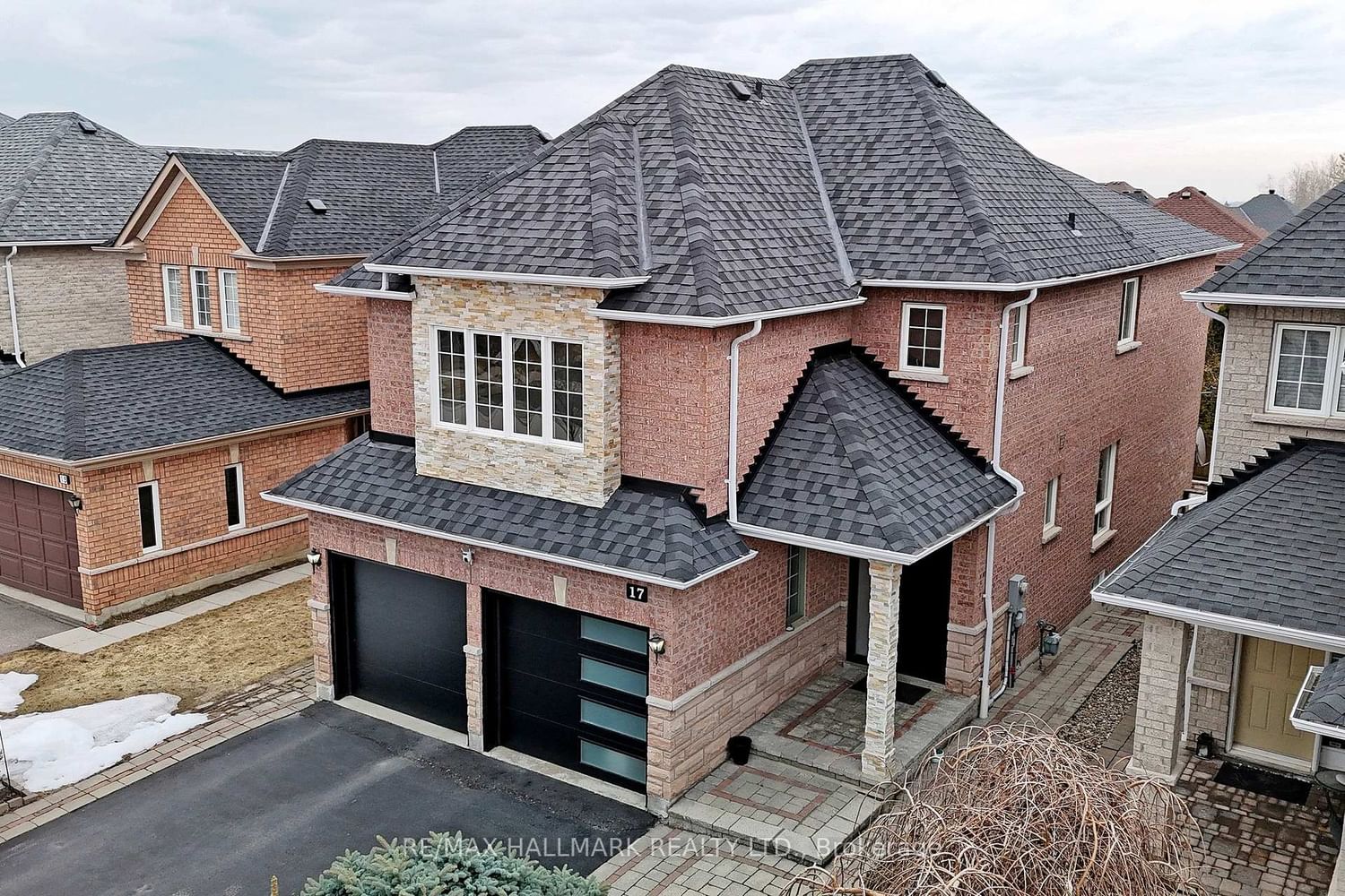 Detached House for sale at 17 Durango Drive, Richmond Hill, Ontario, L4S 2W5 - Westbrook - MLS: N13003410