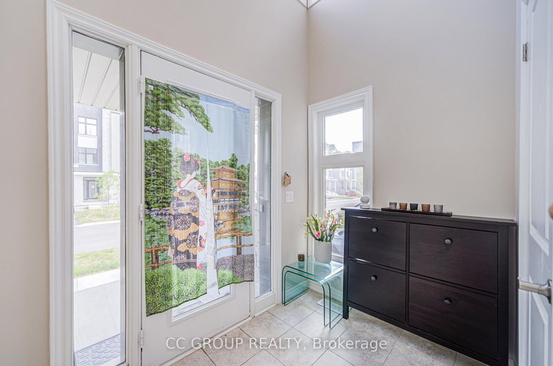 65 Puisaya Dr, Richmond Hill, L4E 1L2 | Image 3