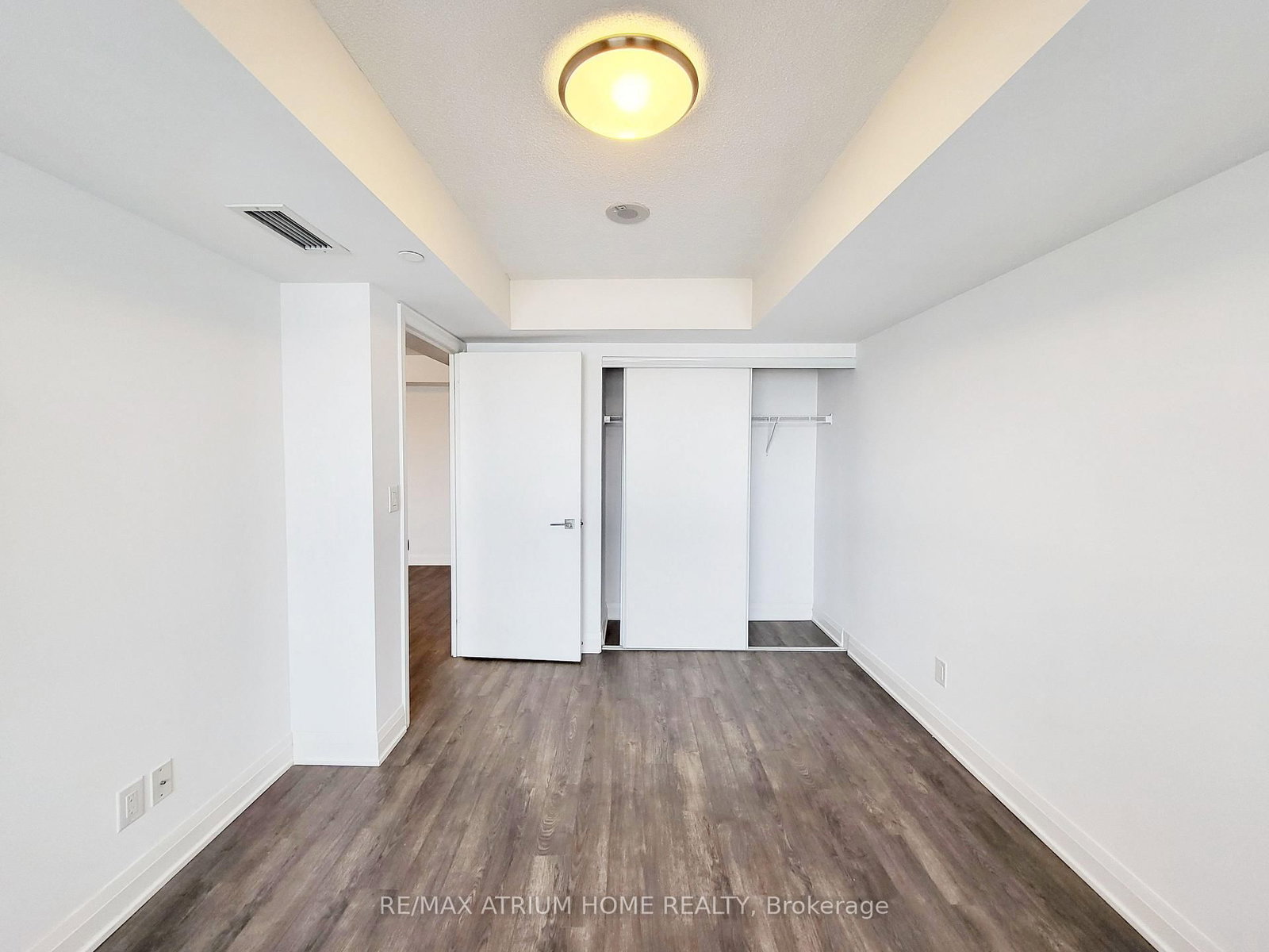 18 Uptown Drive, Unit 1801 - Photo 7