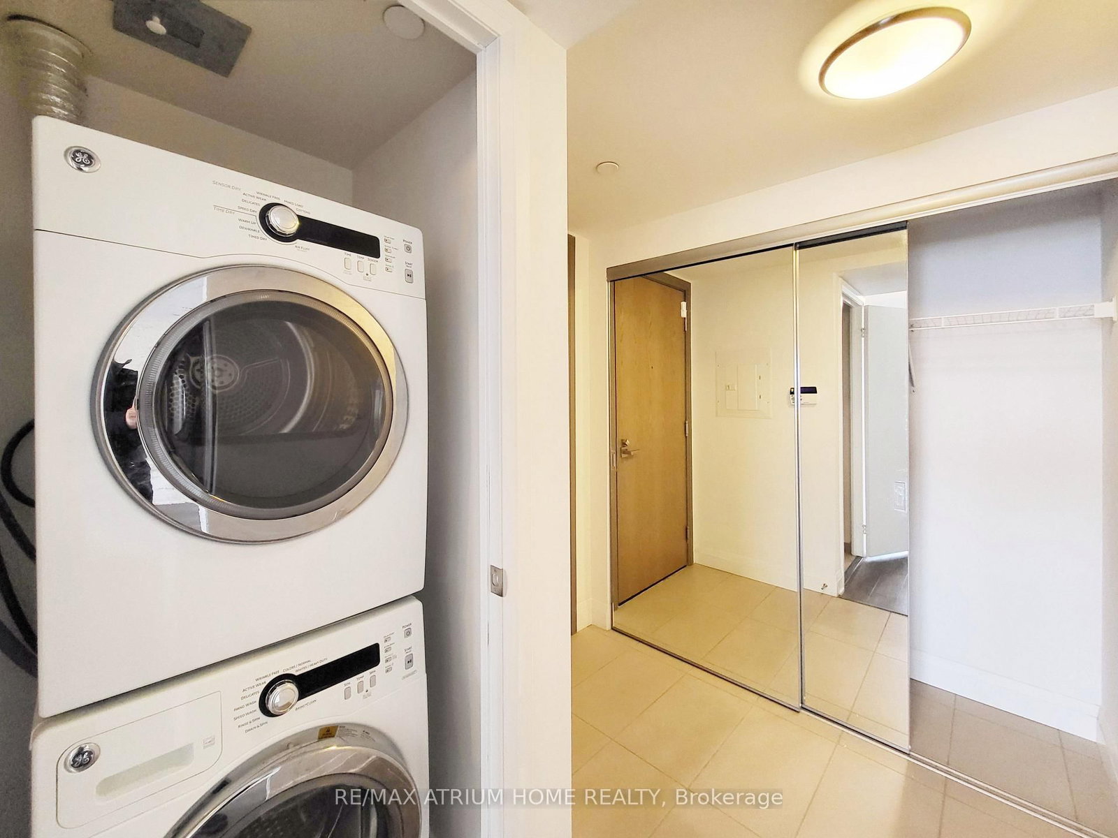 18 Uptown Drive, Unit 1801 - Photo 8