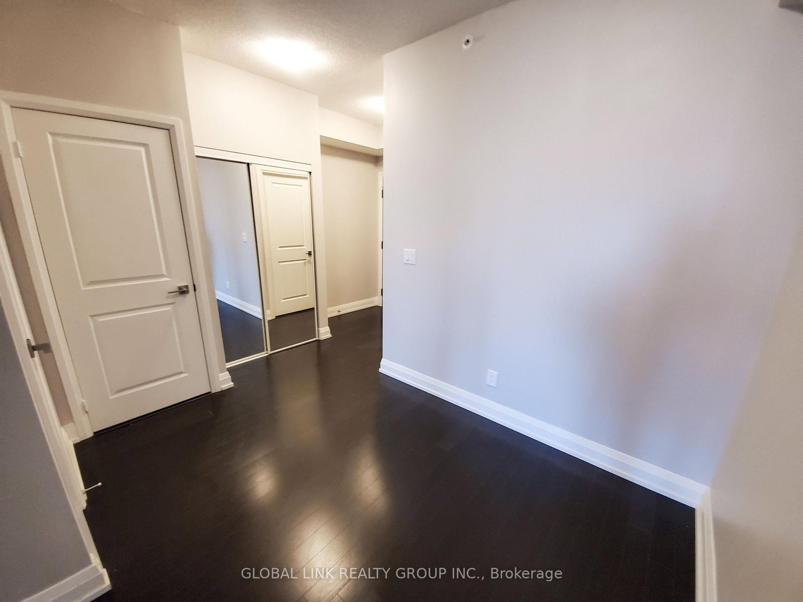 7161 Yonge Street, Unit 2632 - Photo 2