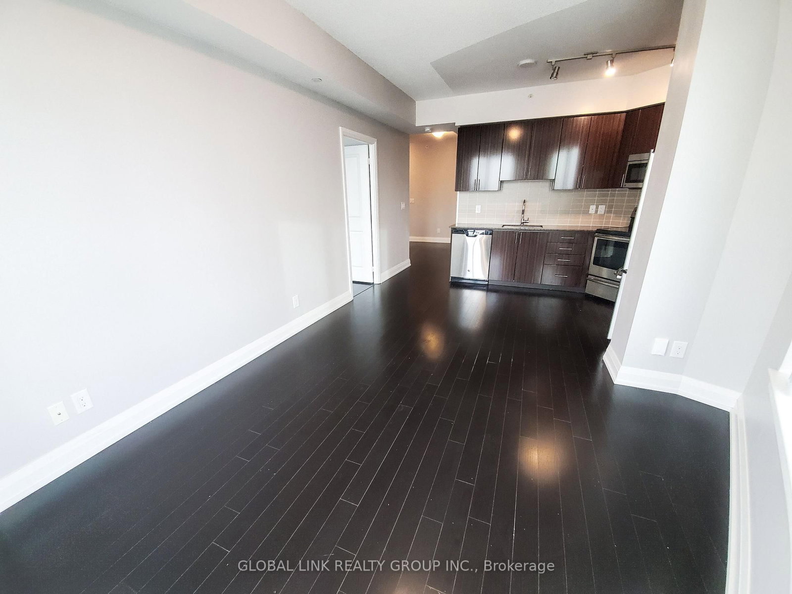 7161 Yonge Street, Unit 2632 - Photo 4