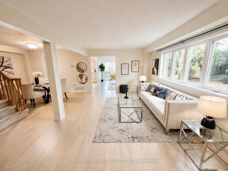 #27 - 50 Rubin St, Richmond Hill, L4B 3L5 | Image 2