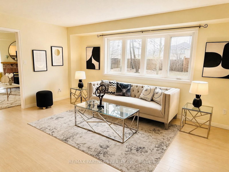 #27 - 50 Rubin St, Richmond Hill, L4B 3L5 | Image 3