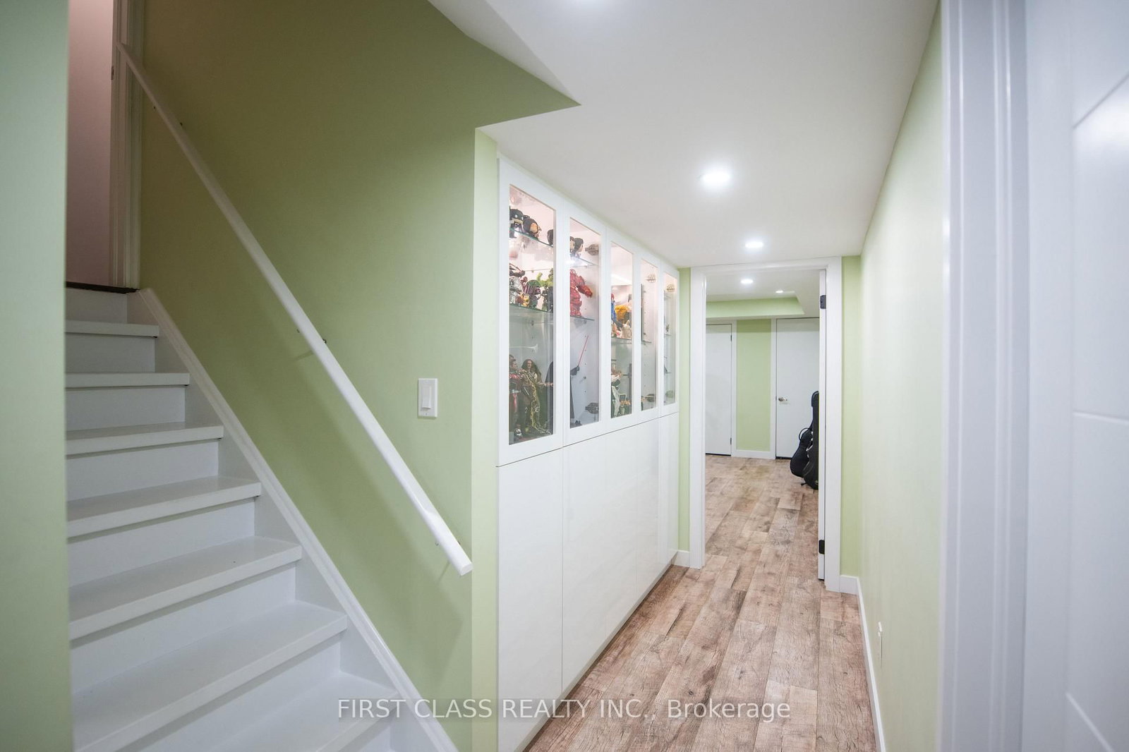 Townhouse for sale at 79 Decast Crescent, Markham, Ontario, L6B 1N8 - Box Grove - MLS: N13003918