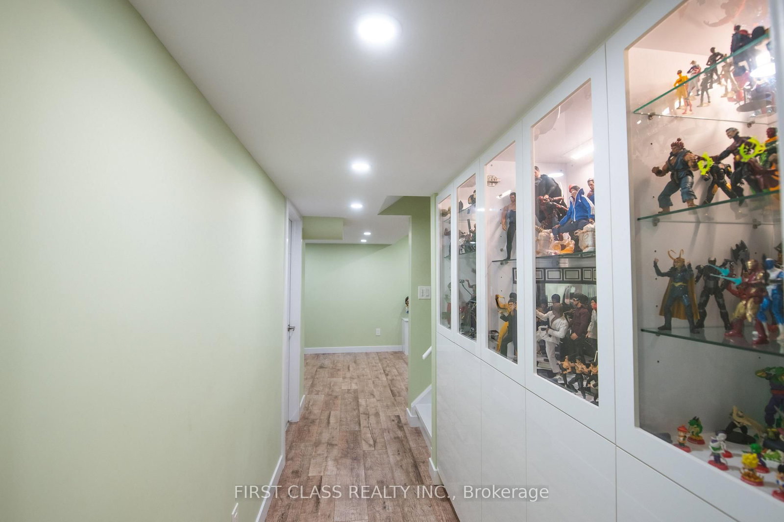 Townhouse for sale at 79 Decast Crescent, Markham, Ontario, L6B 1N8 - Box Grove - MLS: N13003918