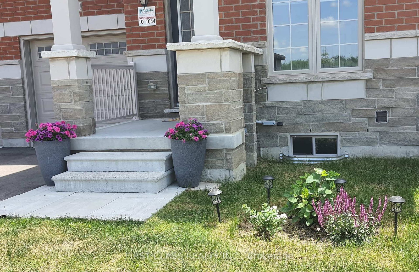 Townhouse for sale at 79 Decast Crescent, Markham, Ontario, L6B 1N8 - Box Grove - MLS: N13003918