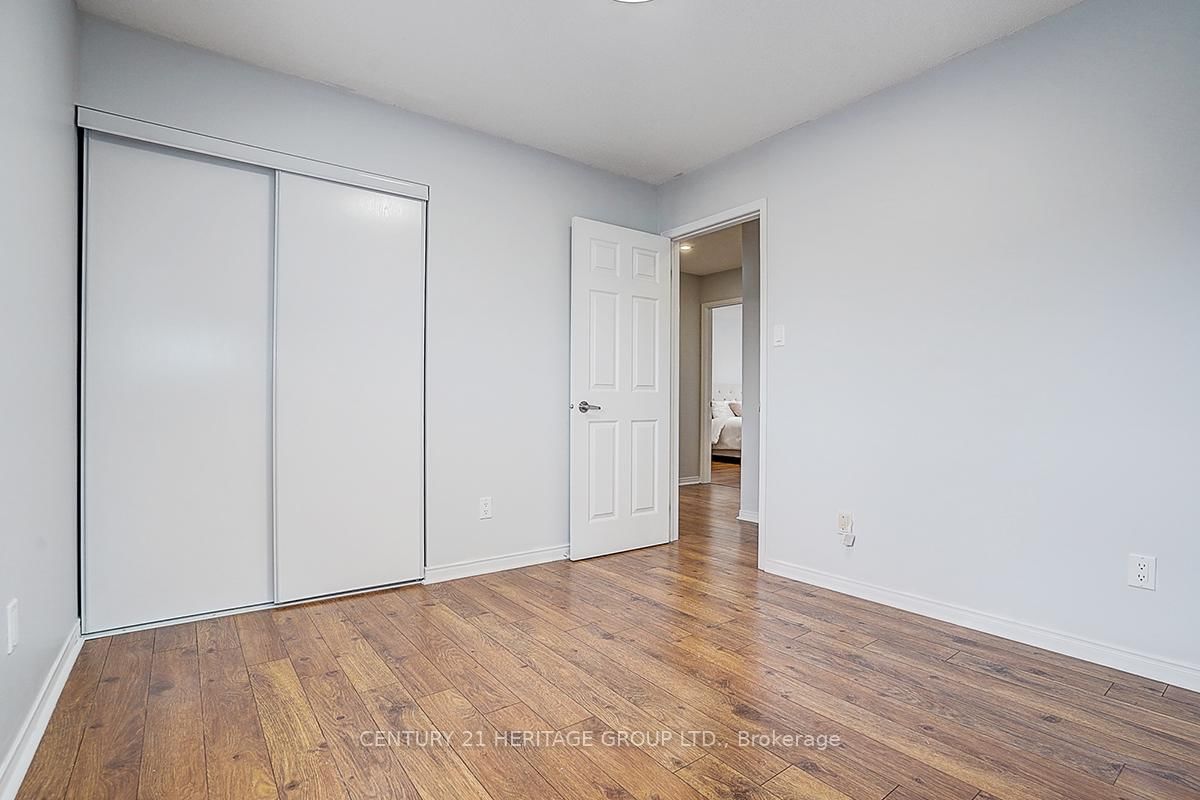 Semi-Detached House for sale at 110 Dunoon Drive, Vaughan, Ontario, L6A 1Z2 - Maple - MLS: N13004152