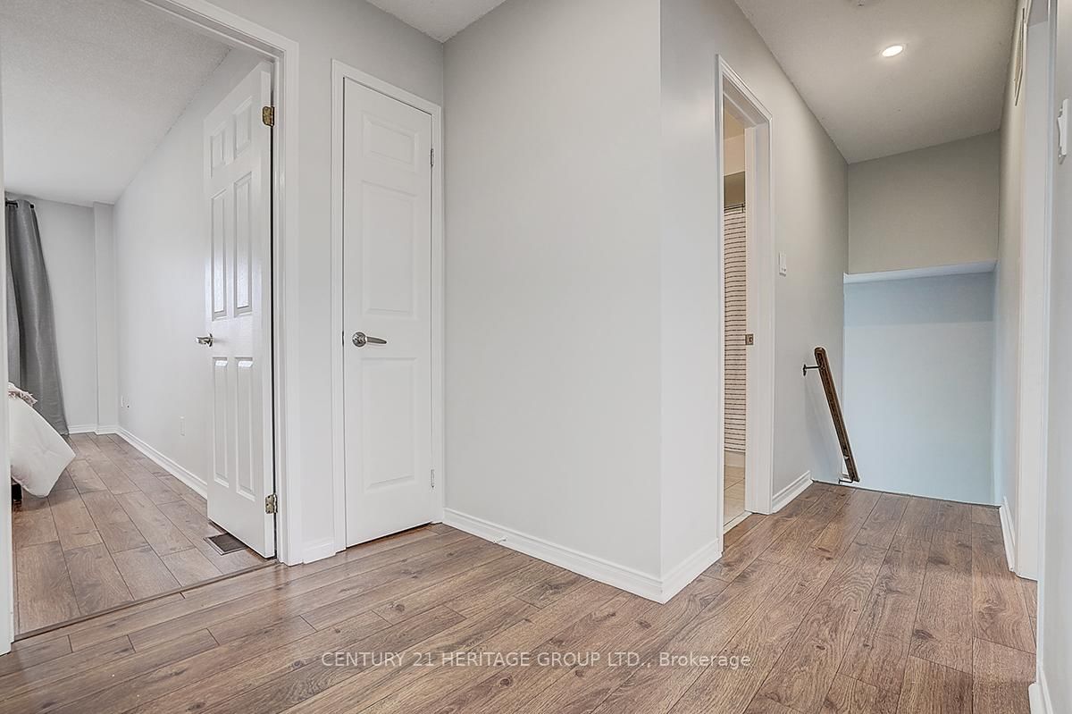 Semi-Detached House for sale at 110 Dunoon Drive, Vaughan, Ontario, L6A 1Z2 - Maple - MLS: N13004152