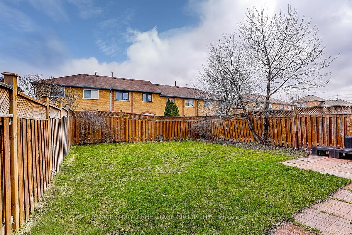 Semi-Detached House for sale at 110 Dunoon Drive, Vaughan, Ontario, L6A 1Z2 - Maple - MLS: N13004152