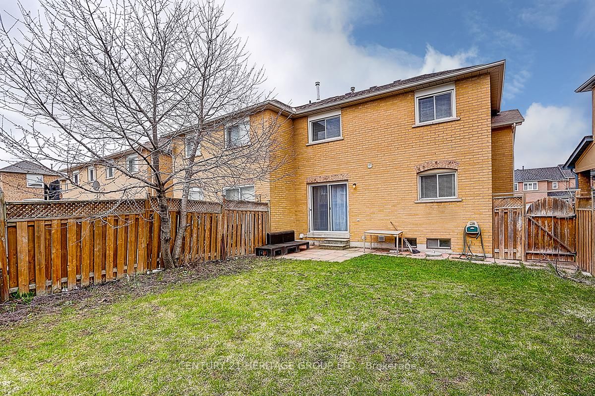 Semi-Detached House for sale at 110 Dunoon Drive, Vaughan, Ontario, L6A 1Z2 - Maple - MLS: N13004152