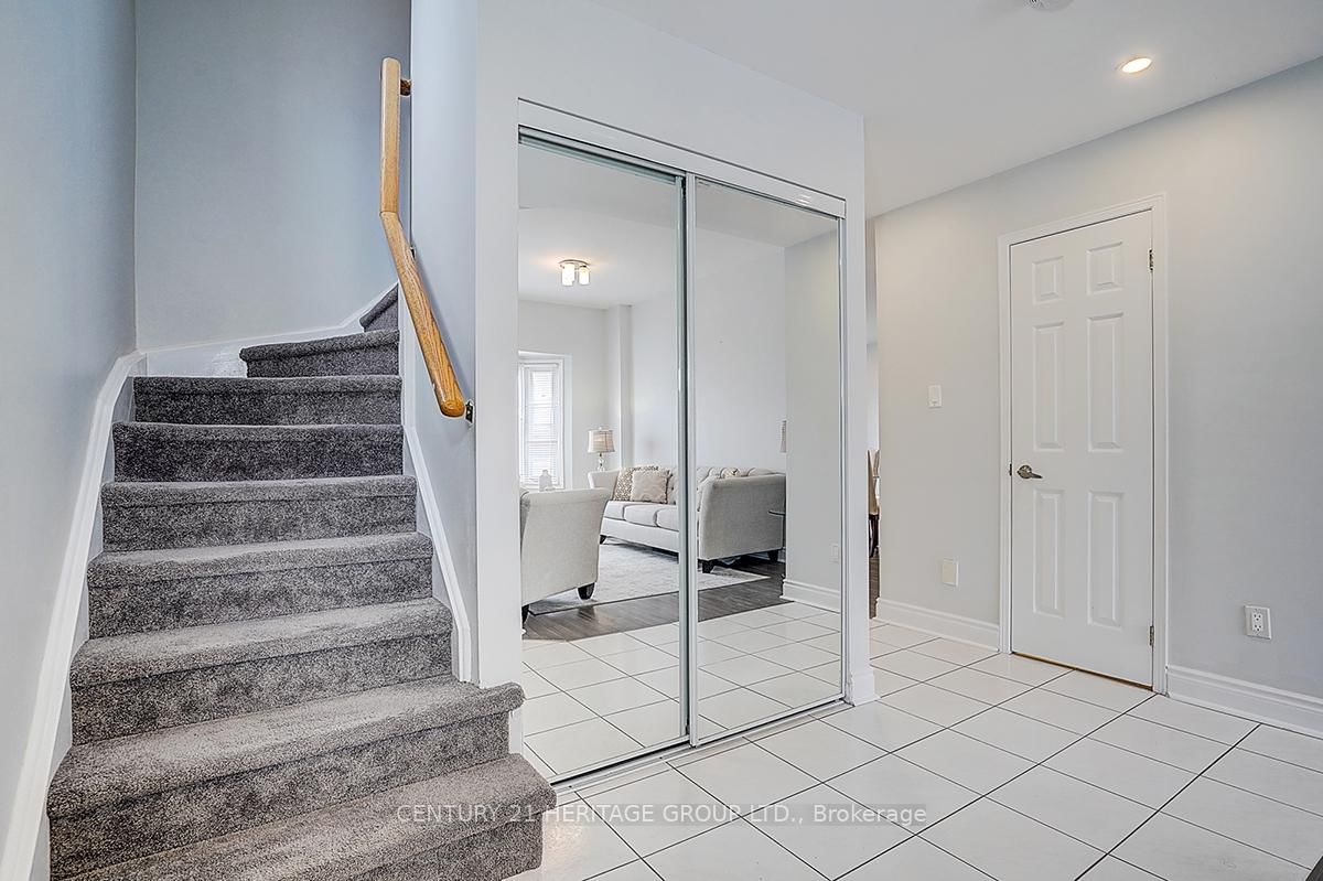 Semi-Detached House for sale at 110 Dunoon Drive, Vaughan, Ontario, L6A 1Z2 - Maple - MLS: N13004152