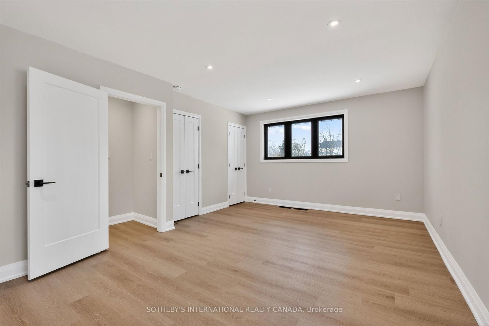 33 Lancer Drive - Photo 10