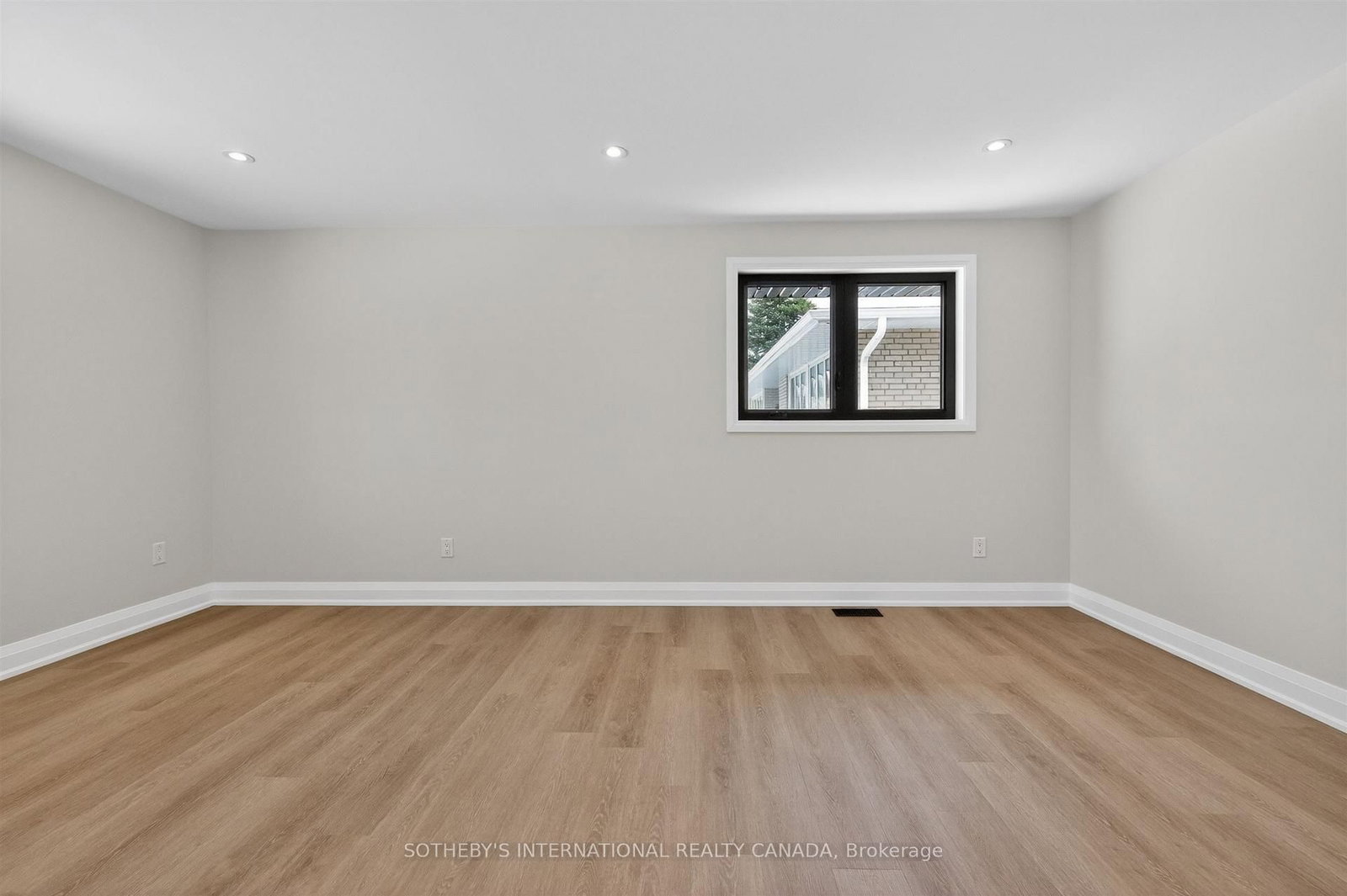 33 Lancer Drive - Photo 12