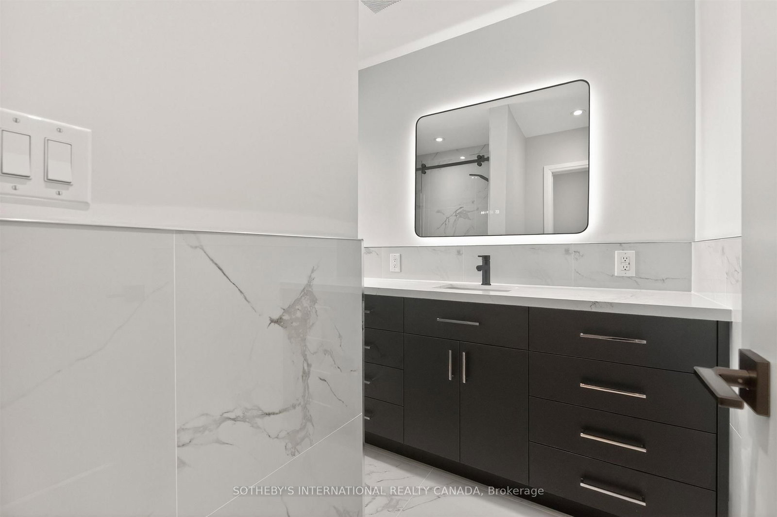 33 Lancer Drive - Photo 19