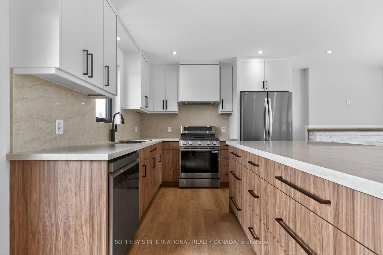 33 Lancer Drive - Photo 7