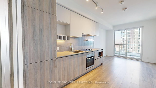 2105 - 950 Portage Parkway