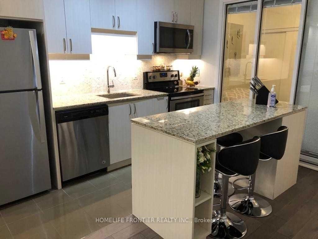 9201 Yonge Street, Unit 305 - Photo 4